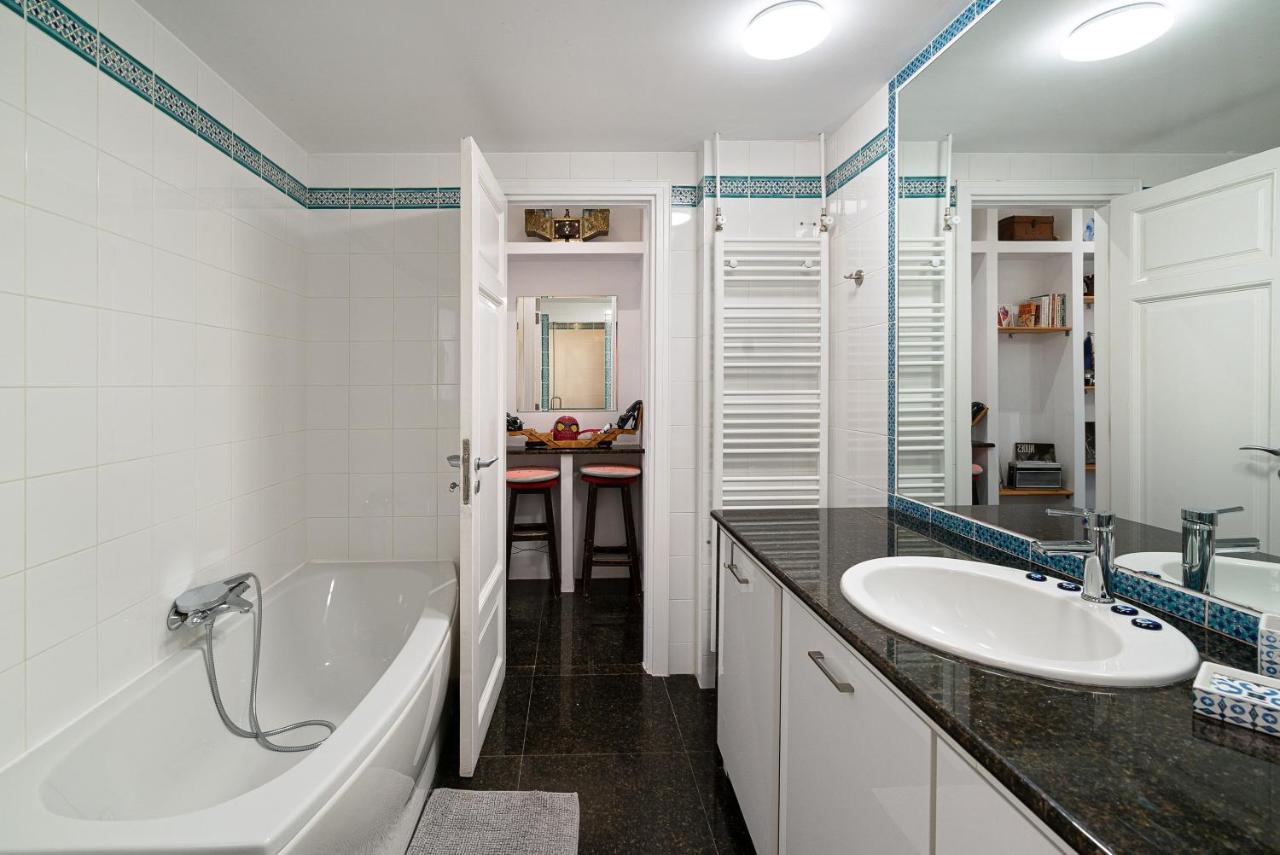 Spacious & Artistic Retro 2Bd Apt With Sauna Atena Exterior foto