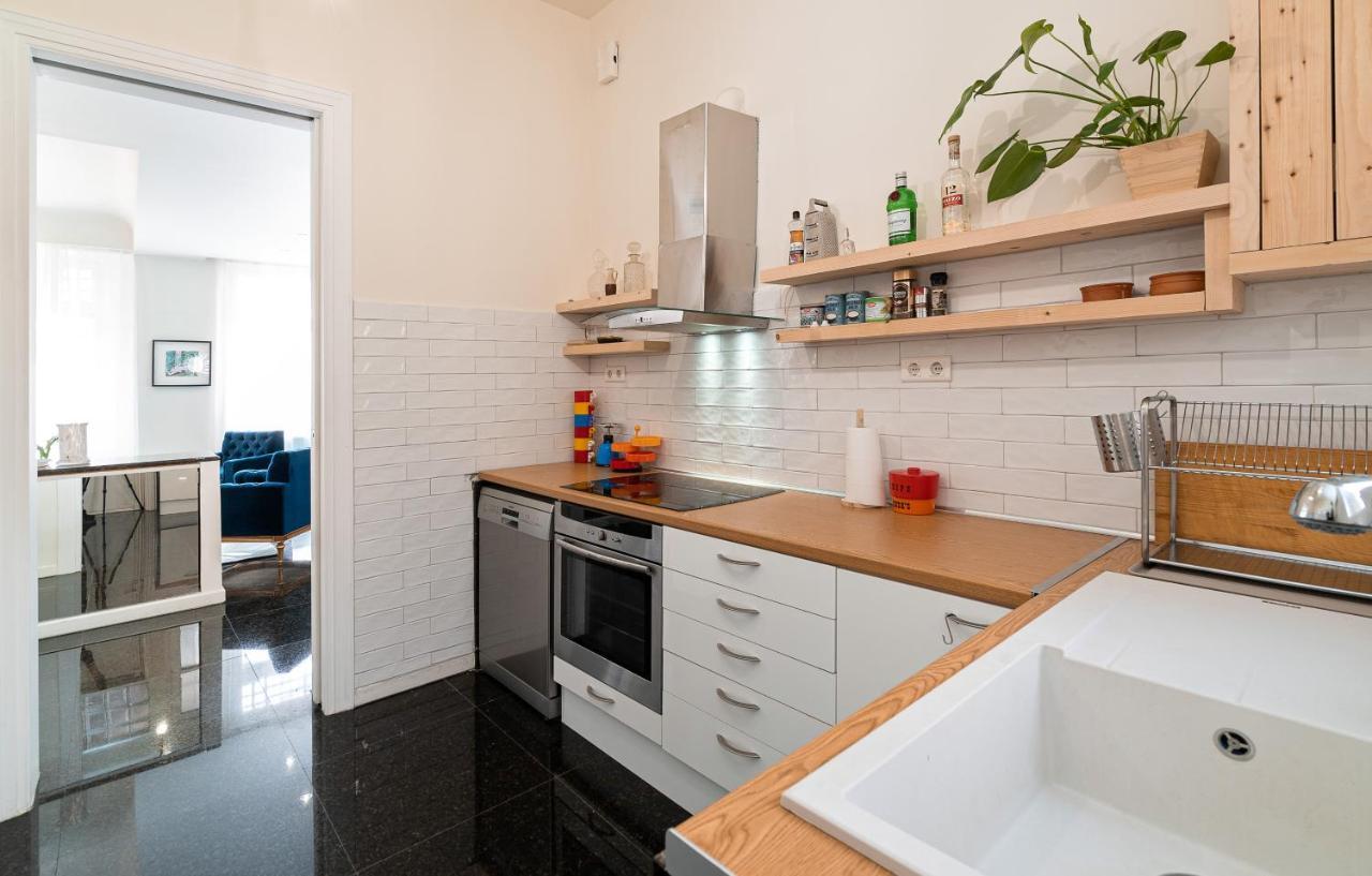 Spacious & Artistic Retro 2Bd Apt With Sauna Atena Exterior foto