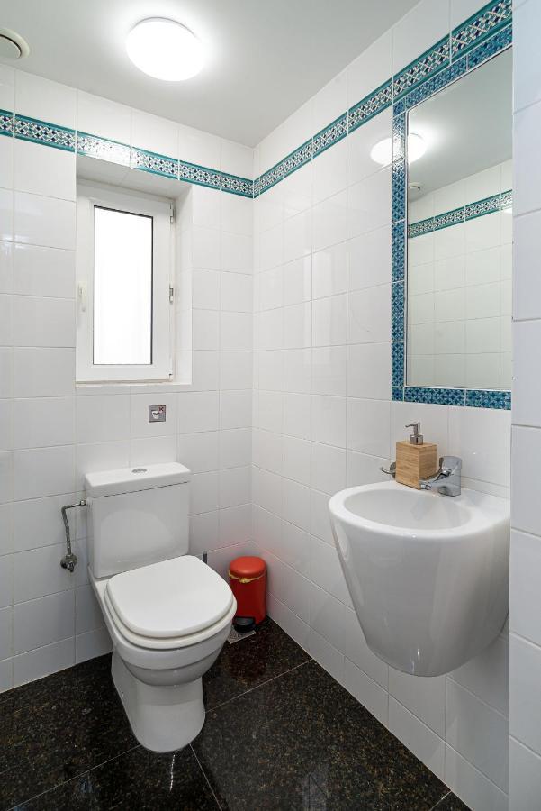 Spacious & Artistic Retro 2Bd Apt With Sauna Atena Exterior foto